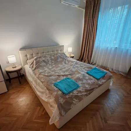 87 Apartment *